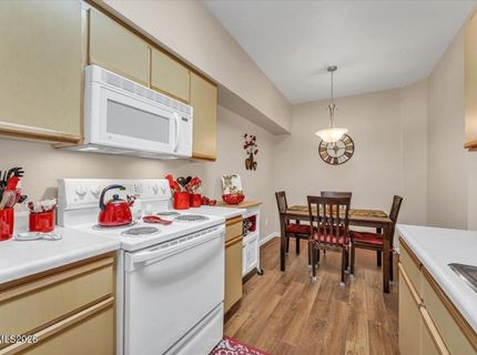 6850 Sharlands Avenue, Unit H1045, Reno, NV 89523 Photo