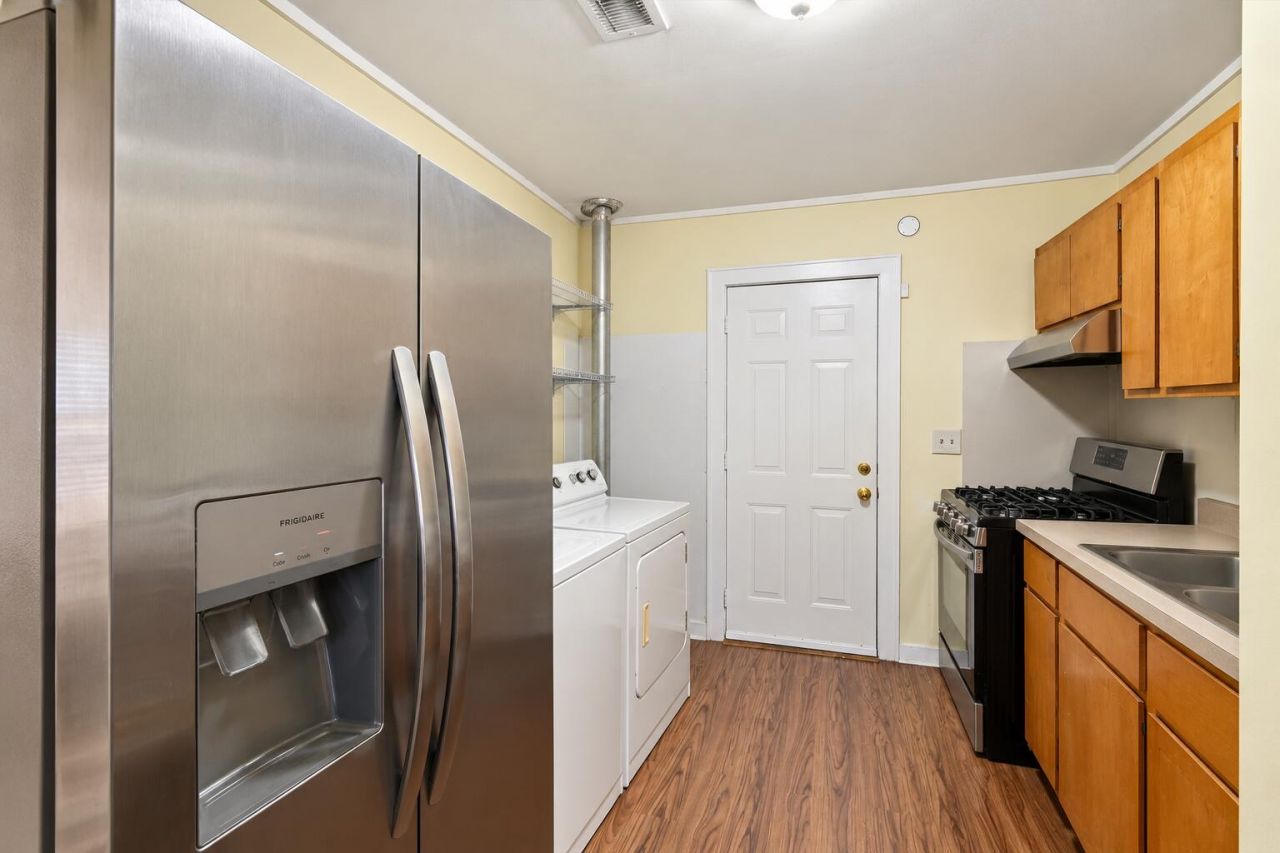 2237 Garfield Street Photo 8