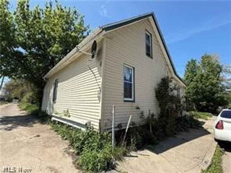 3304 W 34th Street, Cleveland, OH 44109 Photo 32