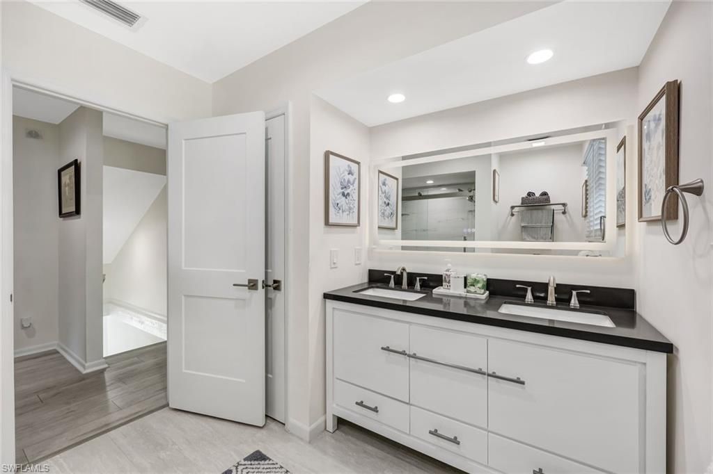 2061 Santa Barbara Blvd , Naples, FL 34116 Photo