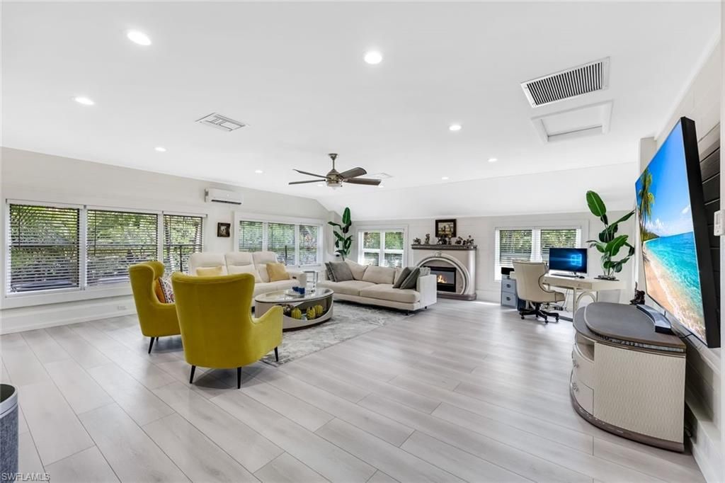 2061 Santa Barbara Blvd , Naples, FL 34116 Photo