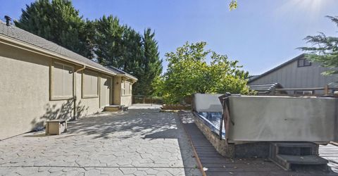 7035 Cinnamon Drive, Sparks, NV 89436 Photo