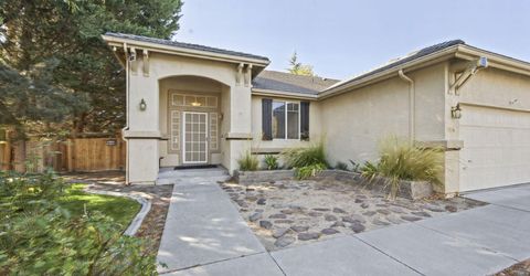 7035 Cinnamon Drive, Sparks, NV 89436 Photo
