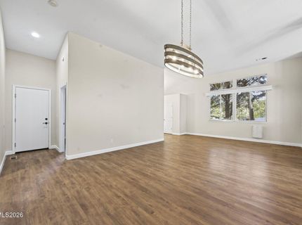 7035 Cinnamon Drive, Sparks, NV 89436 Photo