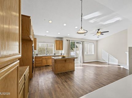 7035 Cinnamon Drive, Sparks, NV 89436 Photo