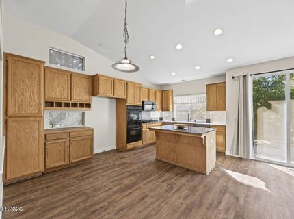 7035 Cinnamon Drive, Sparks, NV 89436 Photo