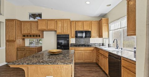 7035 Cinnamon Drive, Sparks, NV 89436 Photo