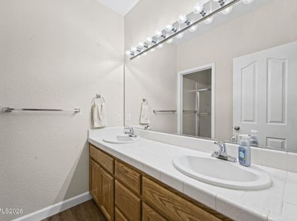 7035 Cinnamon Drive, Sparks, NV 89436 Photo