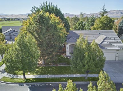 7035 Cinnamon Drive, Sparks, NV 89436 Photo