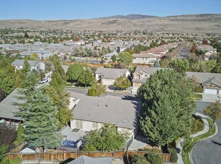7035 Cinnamon Drive, Sparks, NV 89436 Photo