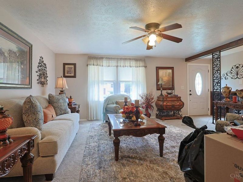 2818 Overdale Drive, Colerain Township, OH 45251 Photo 2