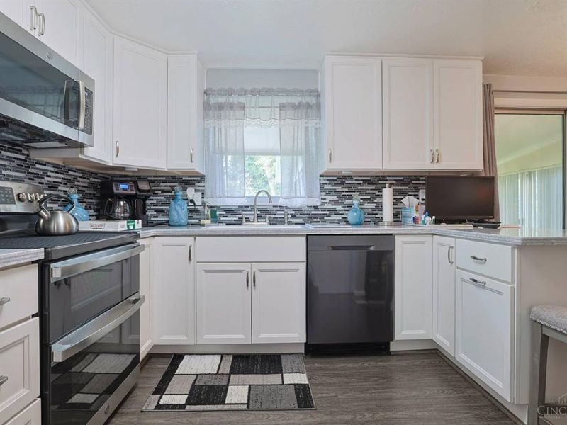 2818 Overdale Drive, Colerain Township, OH 45251 Photo 5