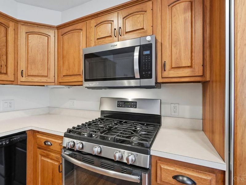 1020 Cloverfield Lane, Springfield Township, OH 45224 Photo 12