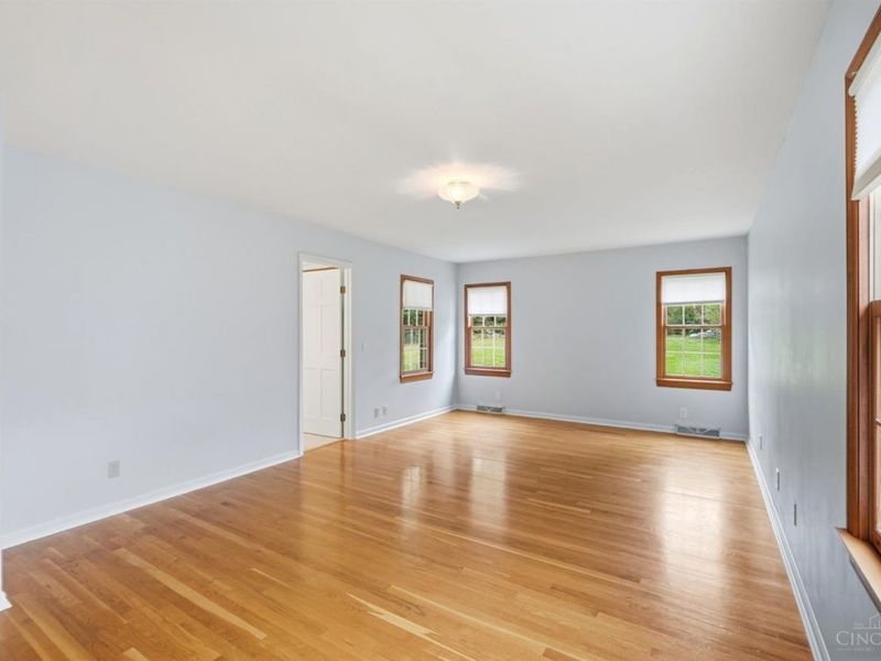 1020 Cloverfield Lane, Springfield Township, OH 45224 Photo 18