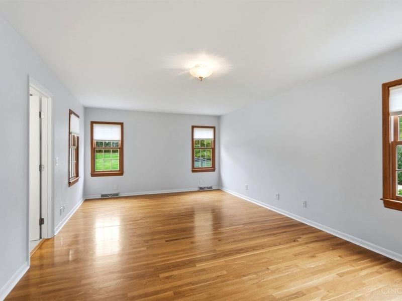 1020 Cloverfield Lane, Springfield Township, OH 45224 Photo 19