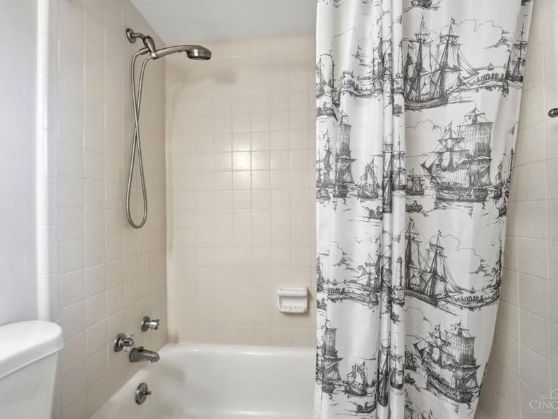 1020 Cloverfield Lane, Springfield Township, OH 45224 Photo 22
