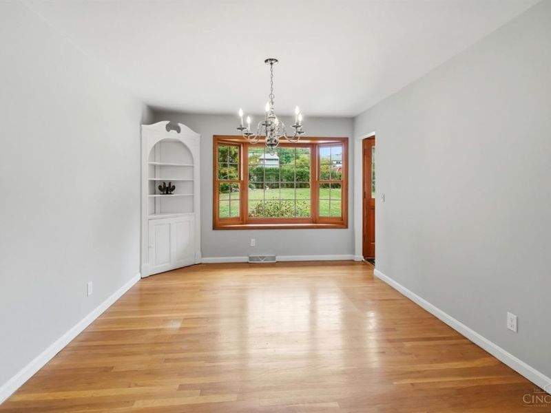 1020 Cloverfield Lane, Springfield Township, OH 45224 Photo 7
