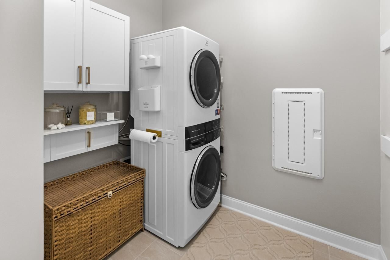 489 Bumble Circle Photo 15