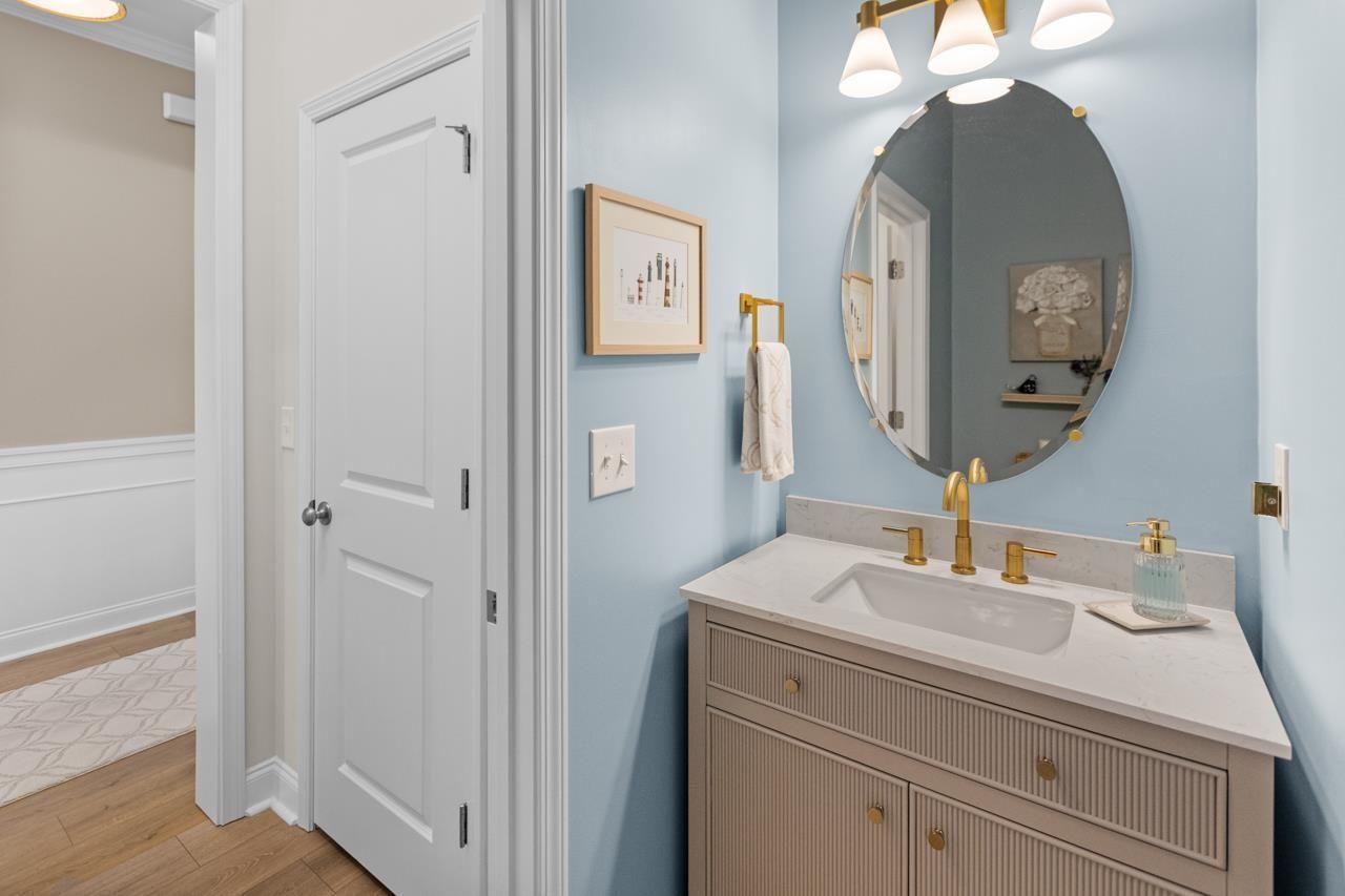 489 Bumble Circle Photo 18