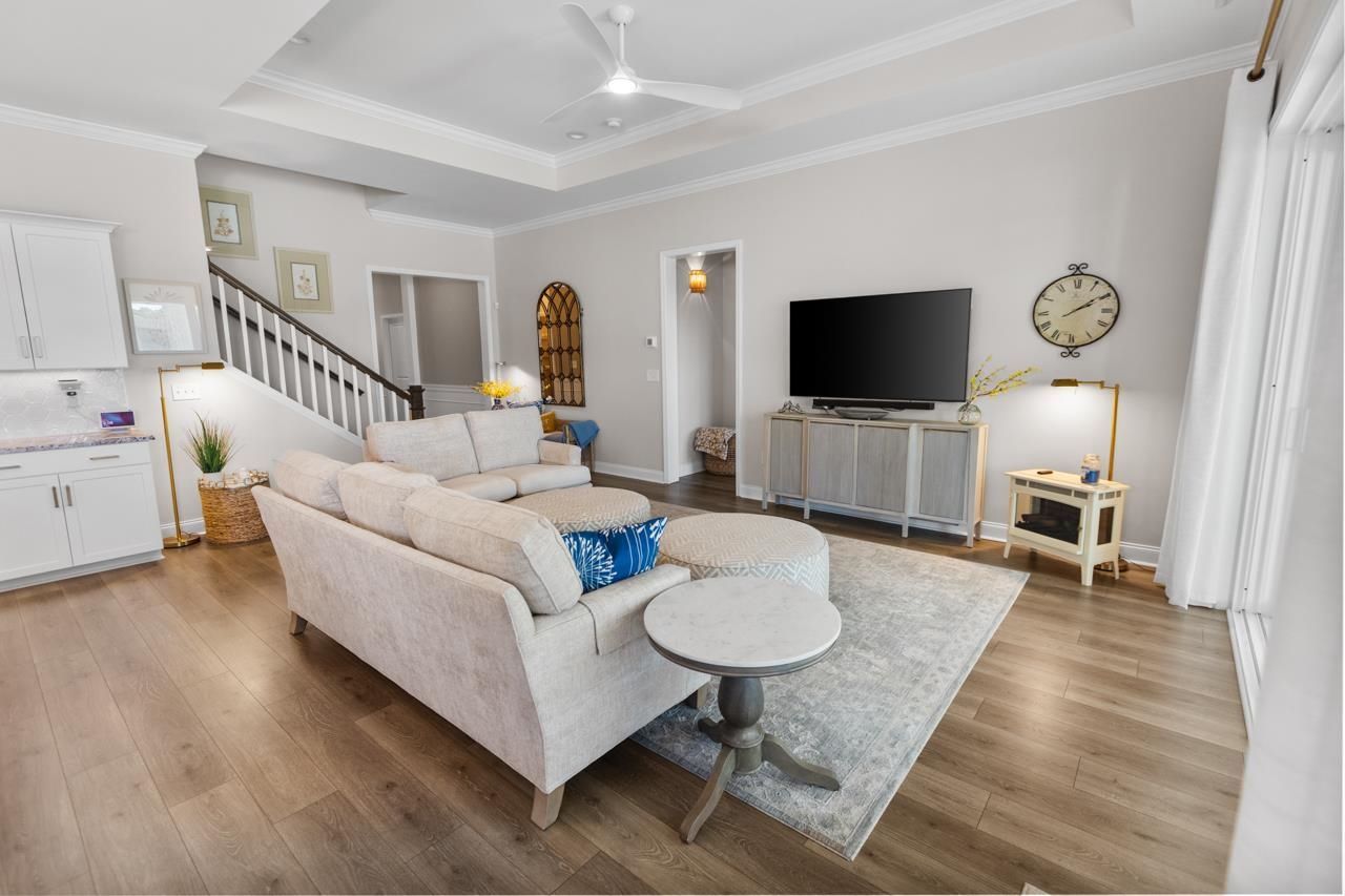 489 Bumble Circle Photo 24