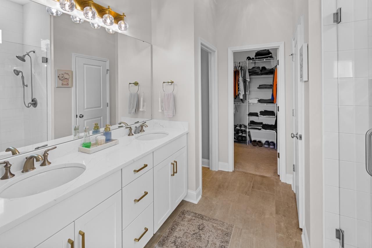 489 Bumble Circle Photo 40
