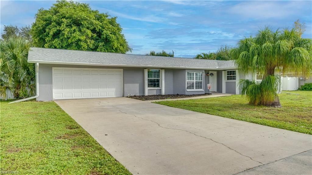 909 SE 27th St, Cape Coral, FL 33904 Photo