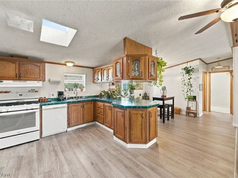 1525 Lancelot Street, Streetsboro, OH 44241 Photo 9
