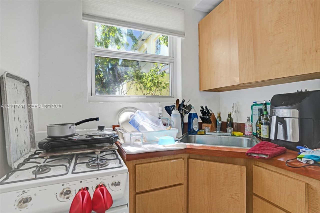 1027 Euclid Ave , Unit 7, Miami Beach, FL 33139 Photo