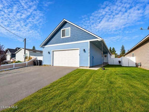32475 N 10th AVE , Spirit Lake, ID 83869