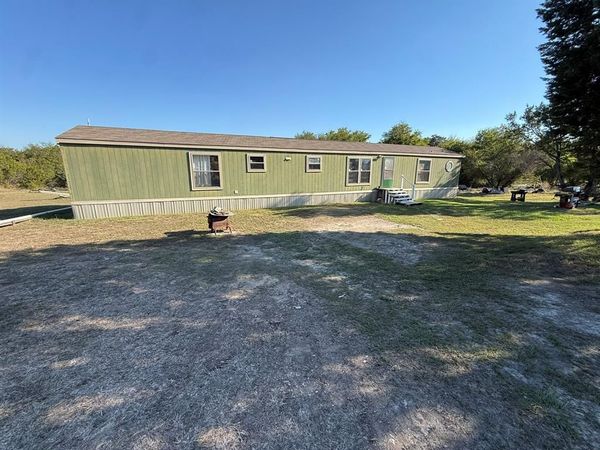 925 Sunset Acres Court, Granbury, TX 76048