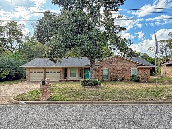 1006 Bel Air Drive , Athens, TX 75751