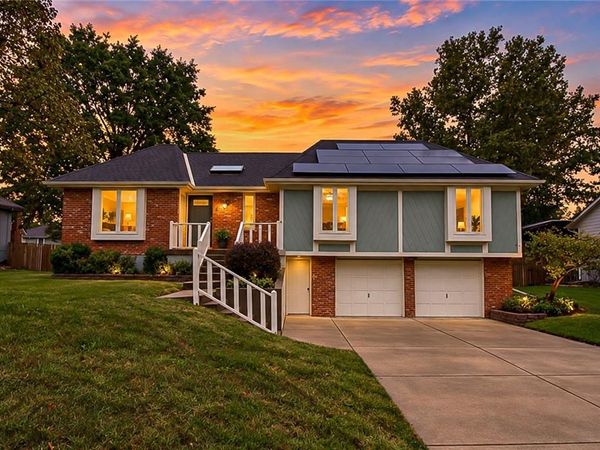 1204 SE 6th Street, Lee's Summit, MO 64063