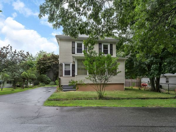 2 Clarendon St, Taunton, MA 02780