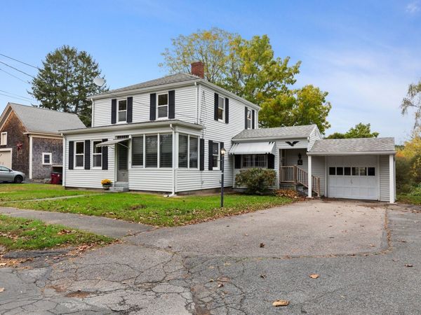 19 Coombs Street, Middleboro, MA 02346