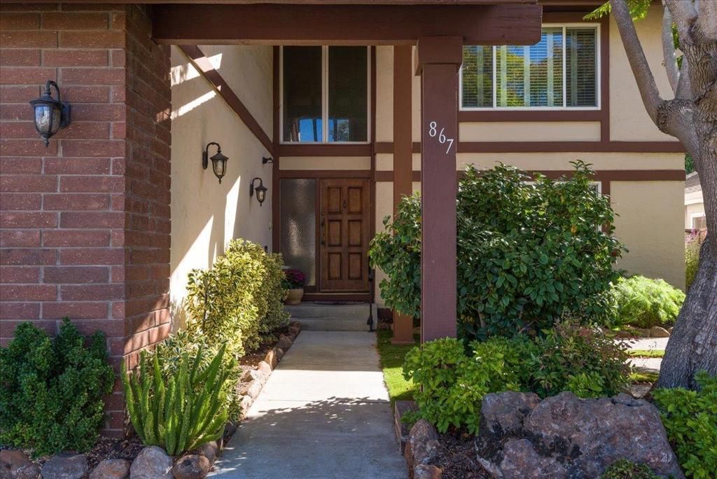 867 Arcturus Circle, Foster City, CA 94404 Main Photo