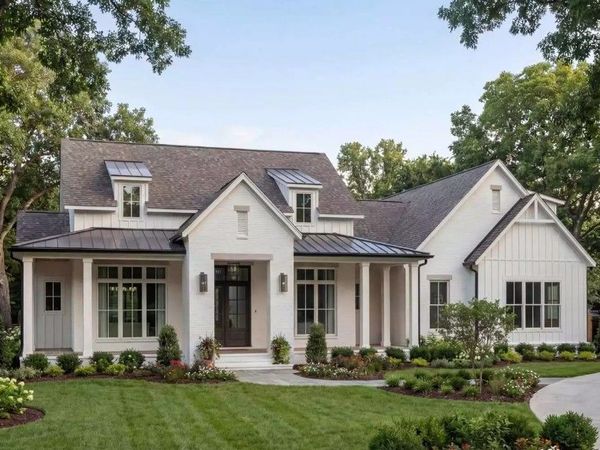 2467 Whitney Rd E , Fairport, NY 14450