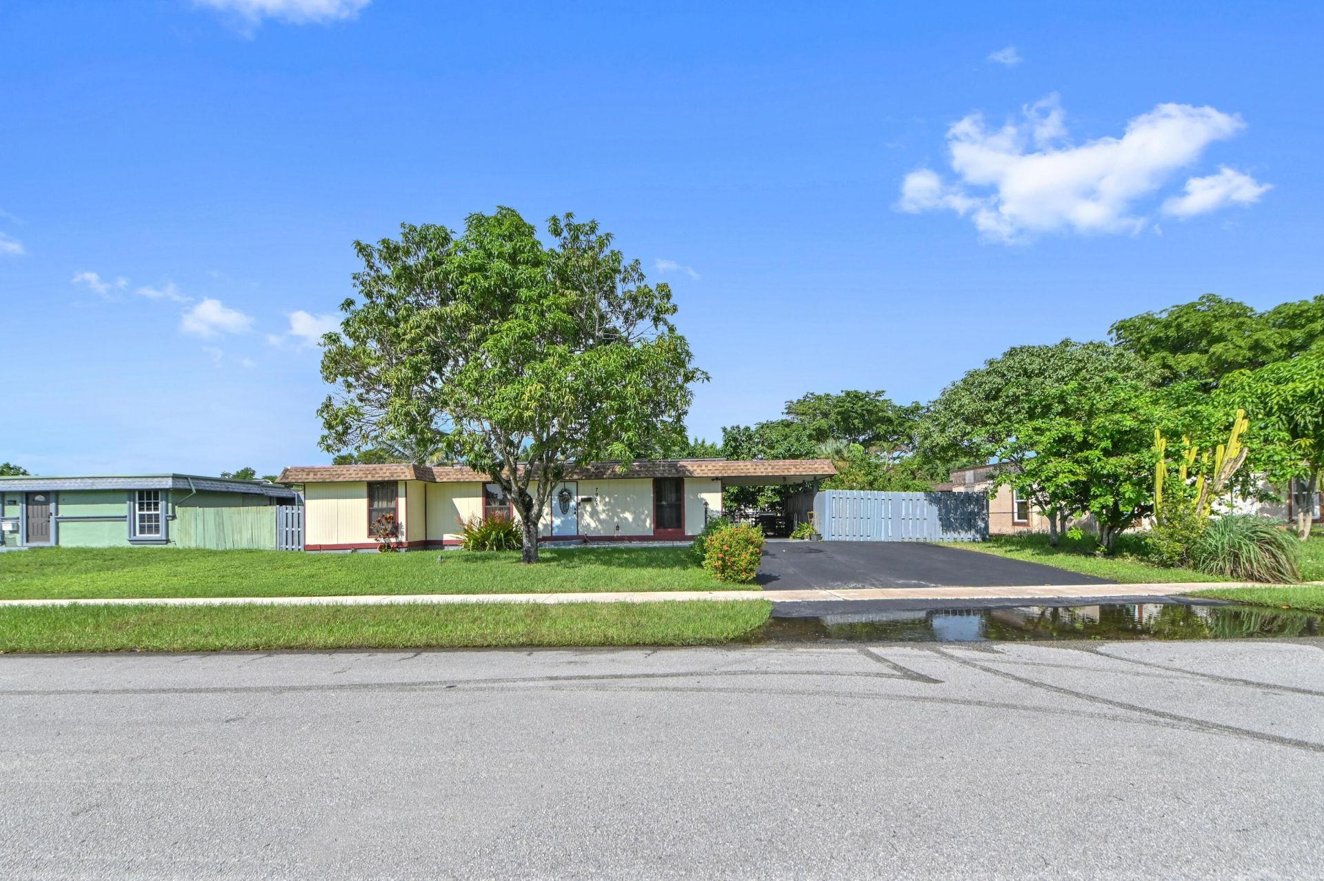 7903 NW 69th Avenue, Tamarac, FL 33321 Photo