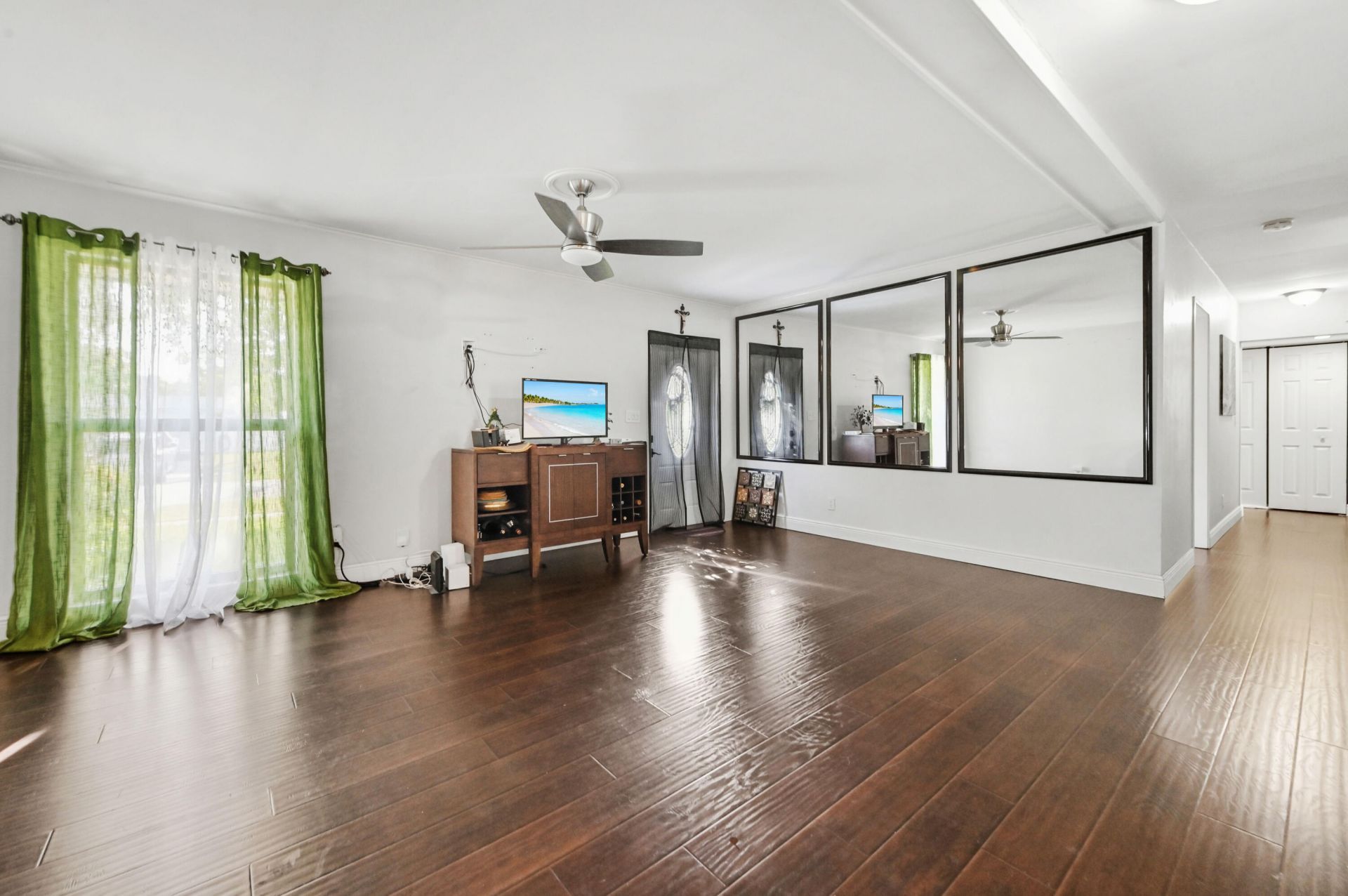 7903 NW 69th Avenue, Tamarac, FL 33321 Photo