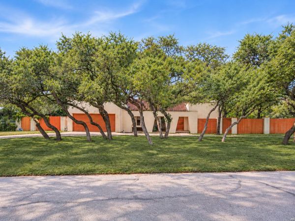 309 Fleetwood Dr, San Antonio, TX 78232