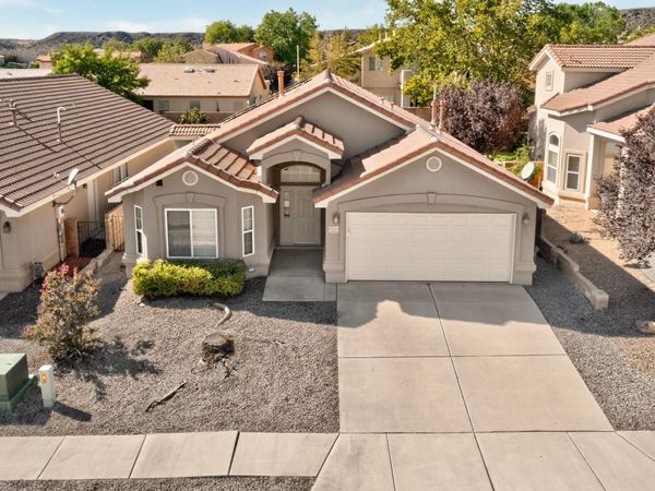 9215 Drolet Drive NW, Albuquerque, NM 87114