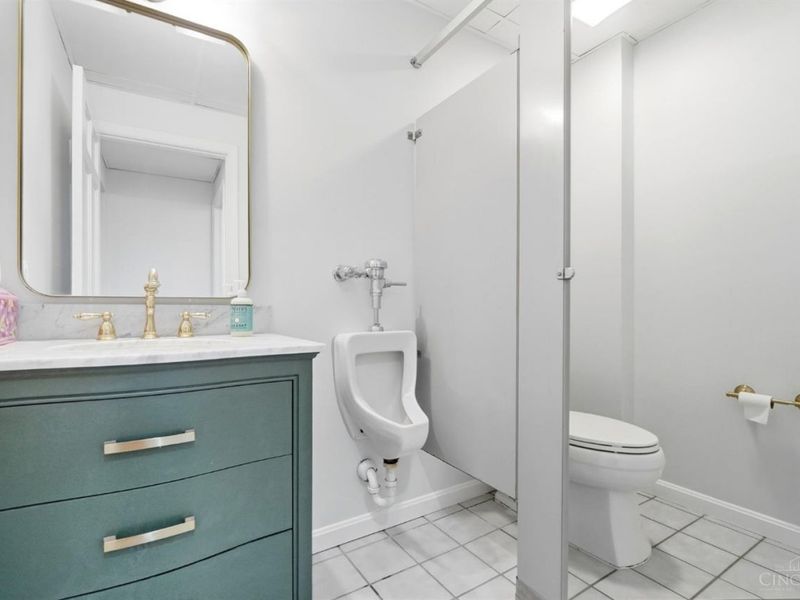 9200 Montgomery Road, Unit 9A/9B, Montgomery, OH 45242 Photo 52