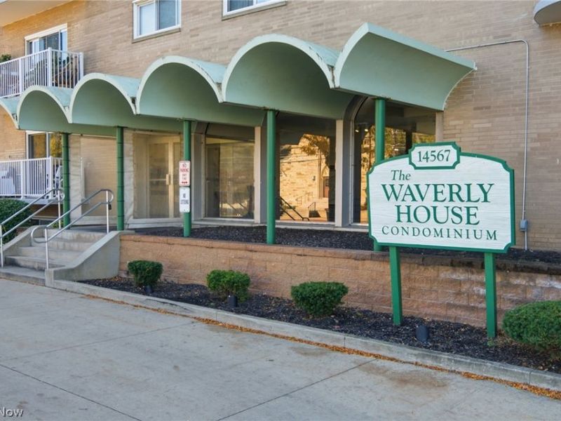 14567 Madison Avenue, Unit 303, Lakewood, OH 44107 Photo 4