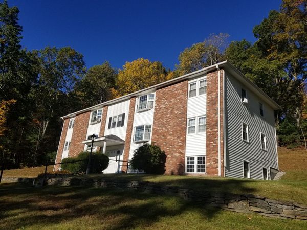 26 Nugget Drive, Unit 1L, Charlton, MA 01507