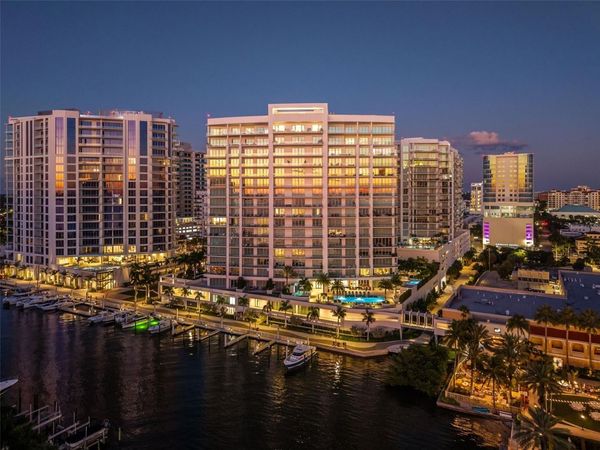 401 QUAY COMMON , Unit PH1902, SARASOTA, FL 34236