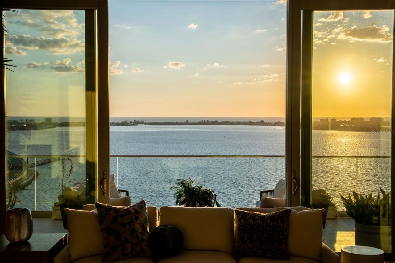 401 Quay Commons, Unit PH1902, Sarasota, FL 34236 Photo