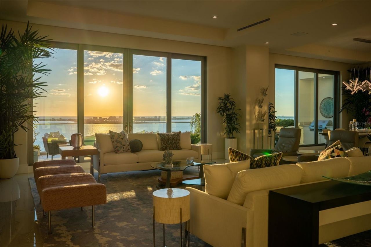 401 Quay Commons, Unit PH1902, Sarasota, FL 34236 Photo