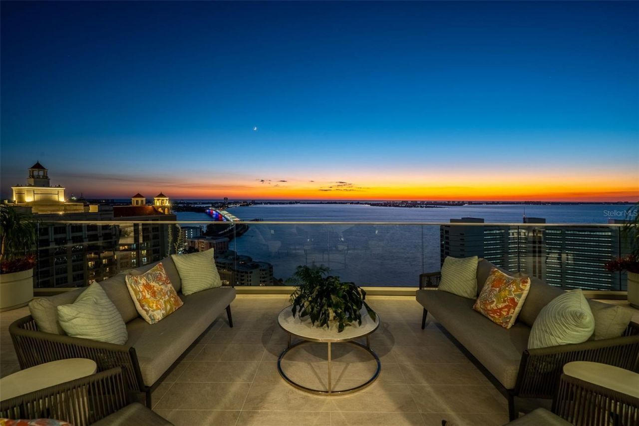 401 Quay Commons, Unit PH1902, Sarasota, FL 34236 Photo