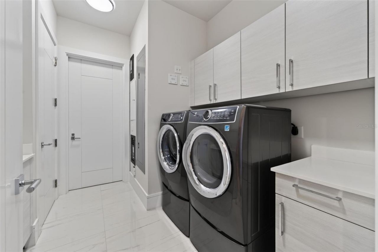 401 Quay Commons, Unit PH1902, Sarasota, FL 34236 Photo