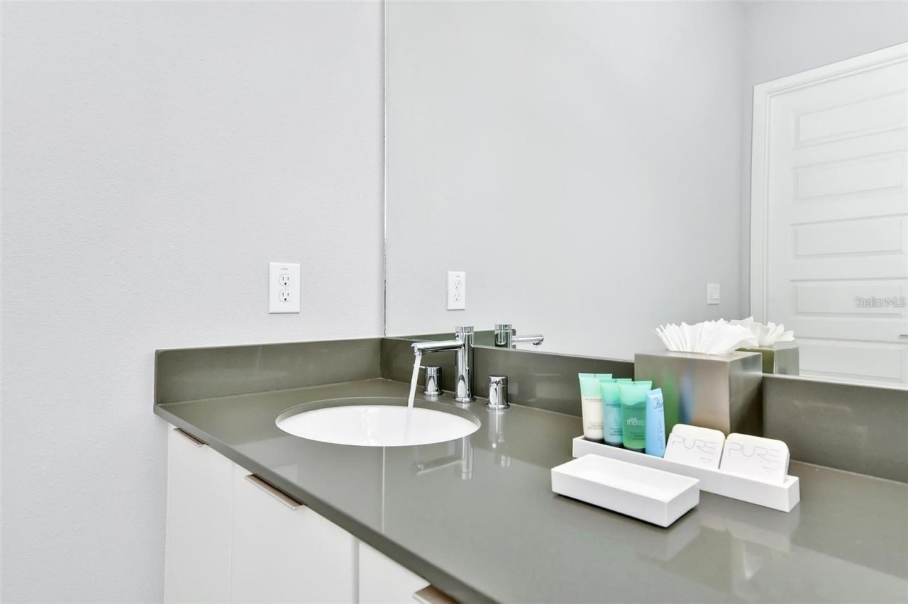 7740 Sandy Ridge Drive , Unit 121, Reunion, FL 34747 Photo