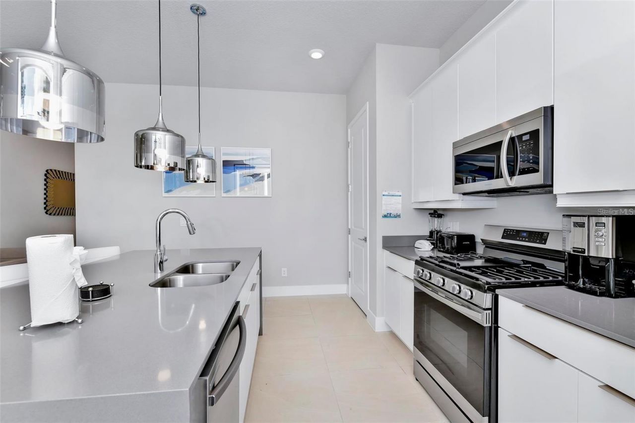 7740 Sandy Ridge Drive , Unit 121, Reunion, FL 34747 Photo